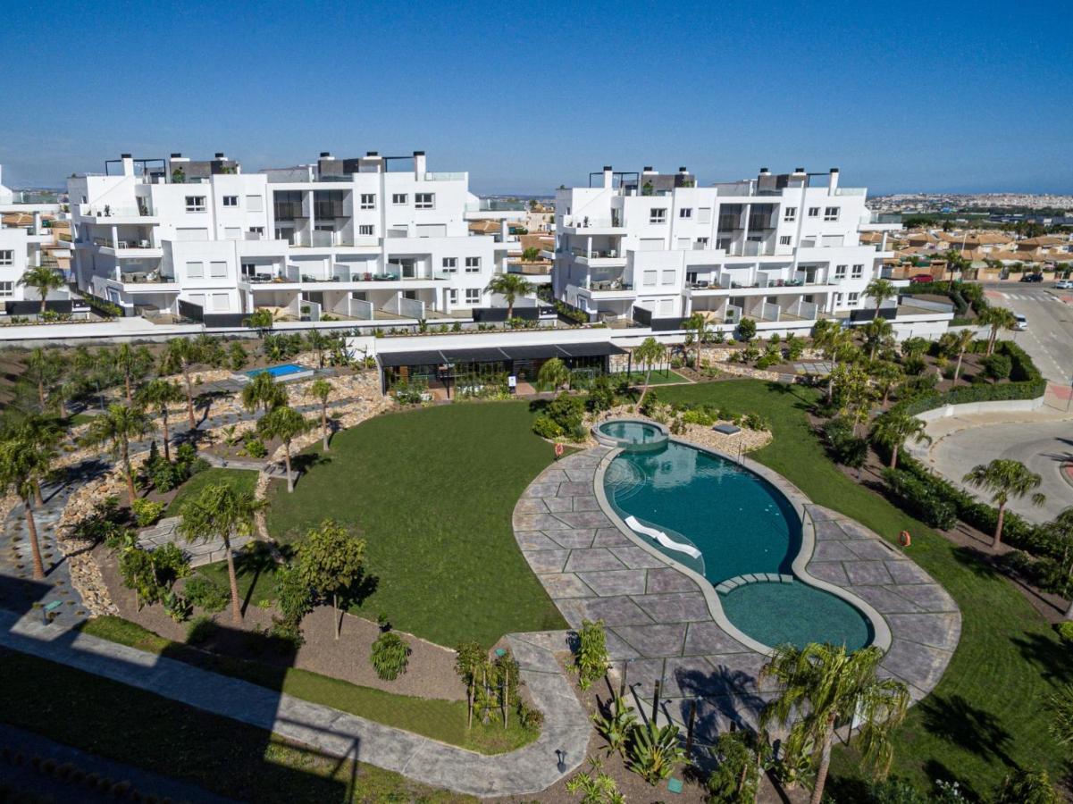 Bali Punta Prima * Torrevieja